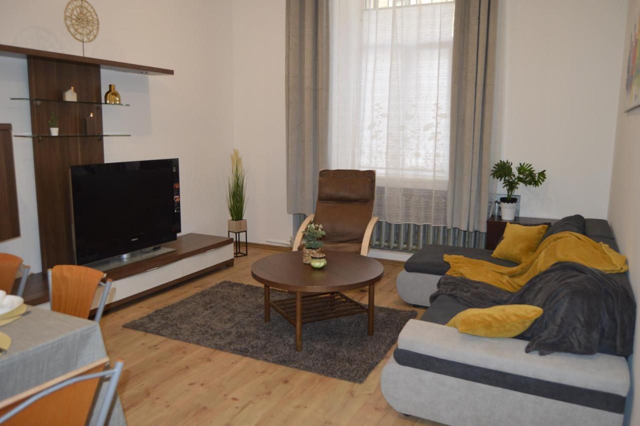 Spacious Center Family 2 Bedrooms Leilighet